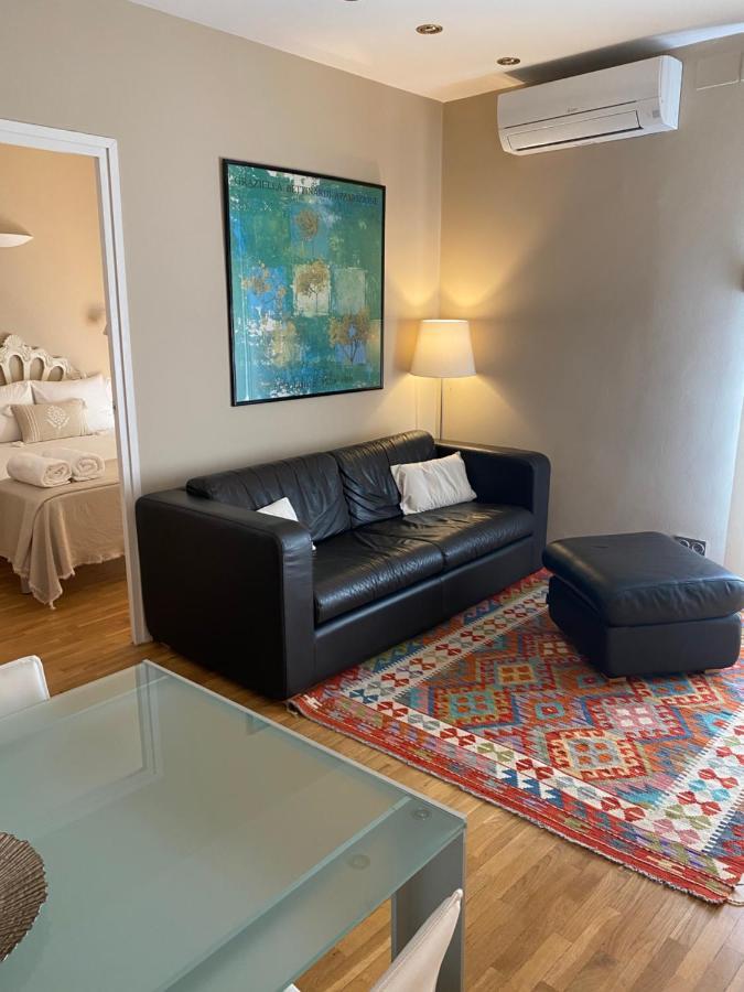 Petit Rosselló Apartman Barcelona Kültér fotó