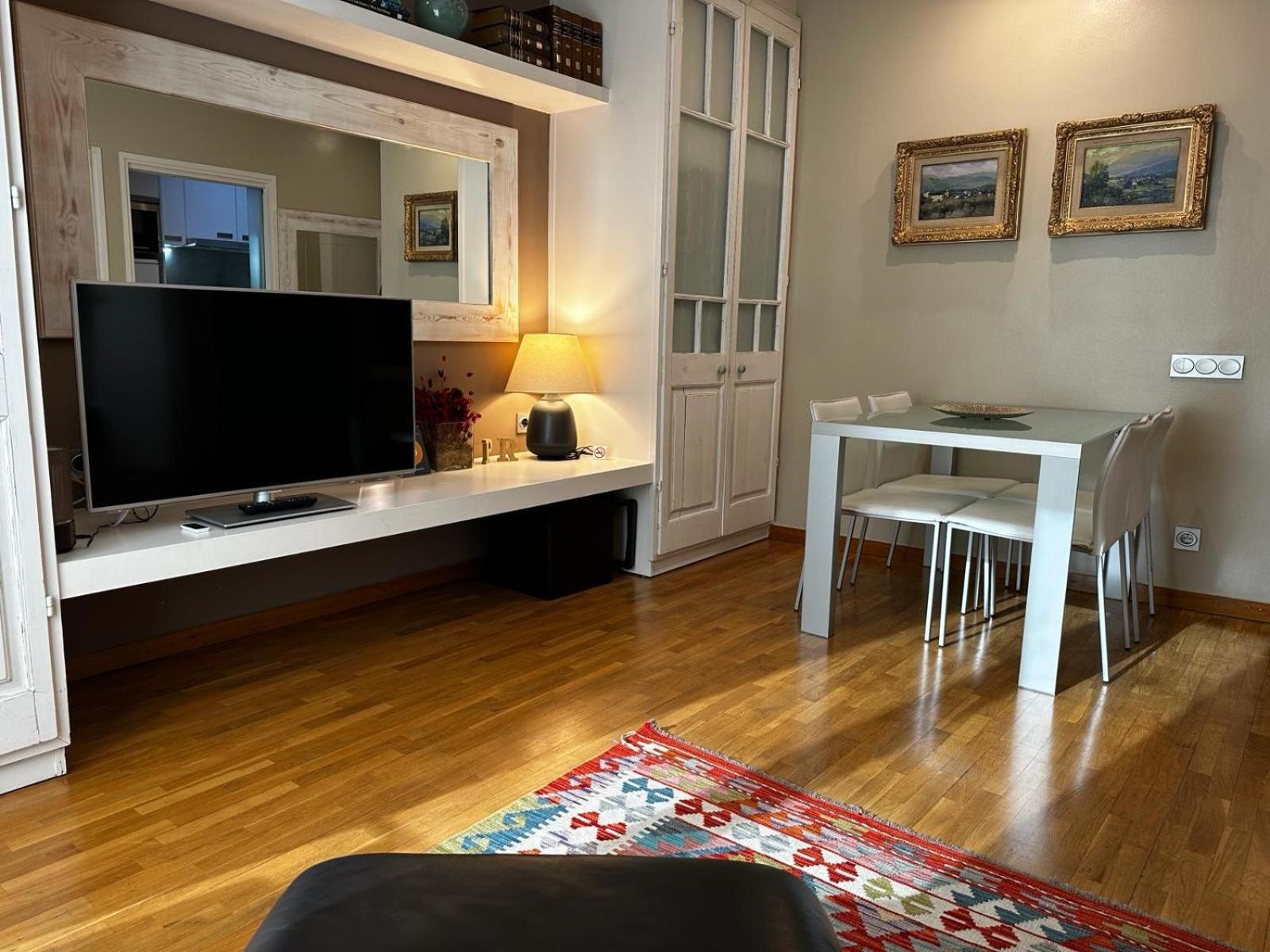 Petit Rosselló Apartman Barcelona Kültér fotó