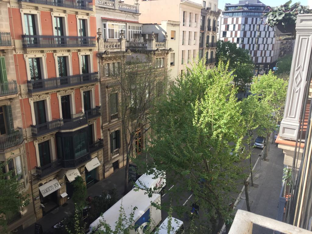 Petit Rosselló Apartman Barcelona Kültér fotó